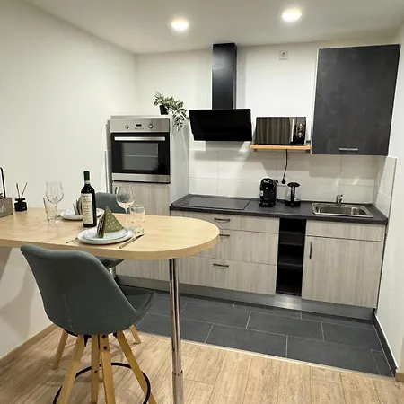 Moderne, Zentralgelegene 2 Neurenberg