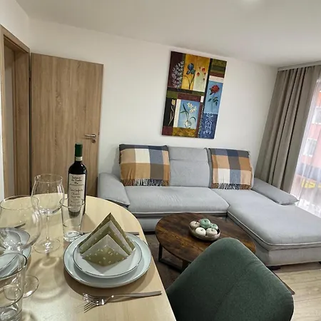 Moderne, Zentralgelegene 2 *